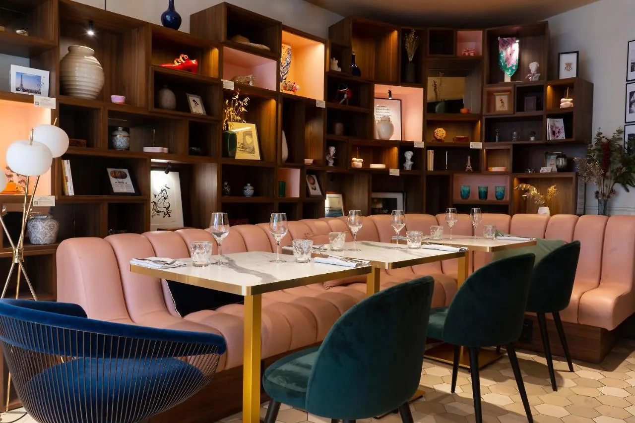 Hotel Maison Mère Paris