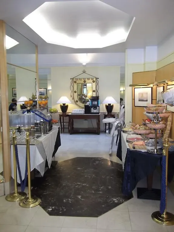 Maison Mere Hotel