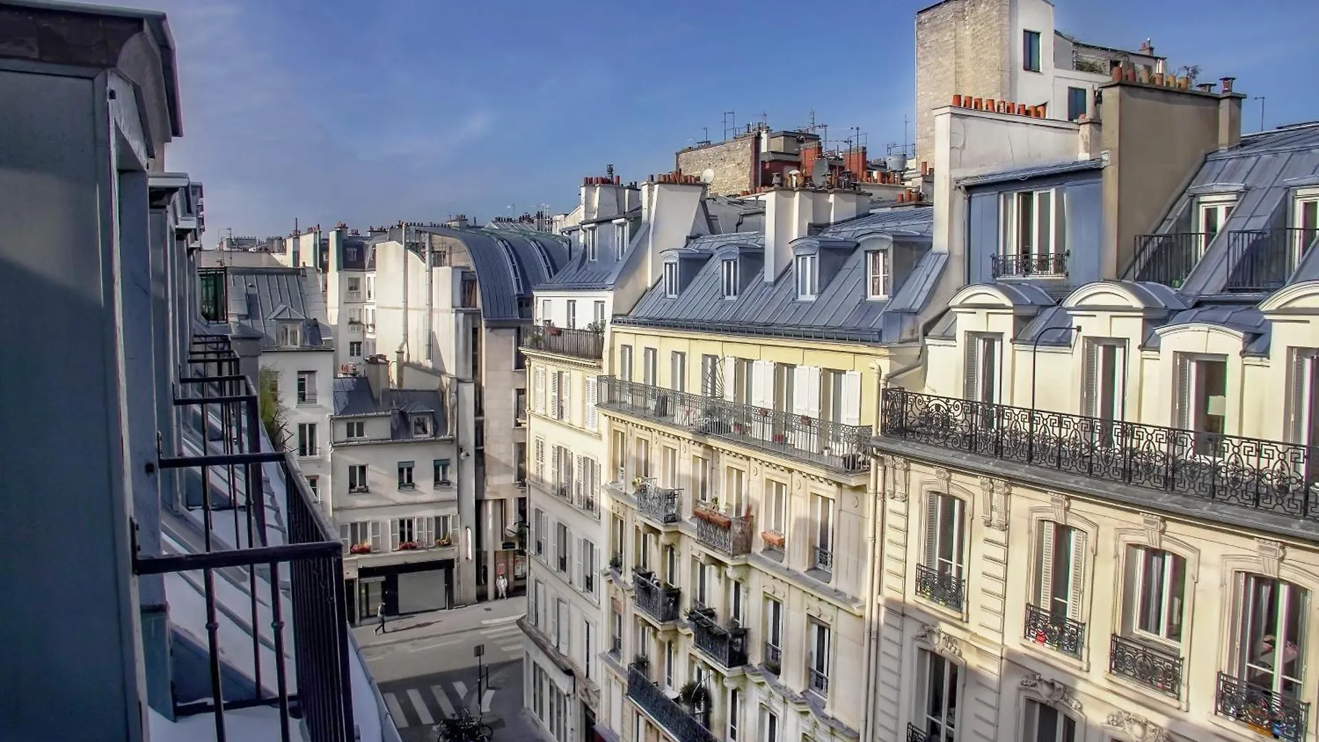 Maison Mere 4*